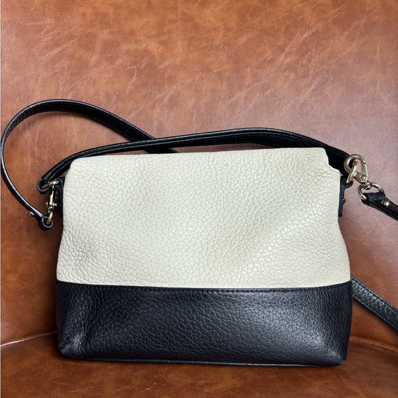 Kate Spade Southport Avenue Mini Maria Leather Crossbody Black Cream Tassel - Picture 4 of 14